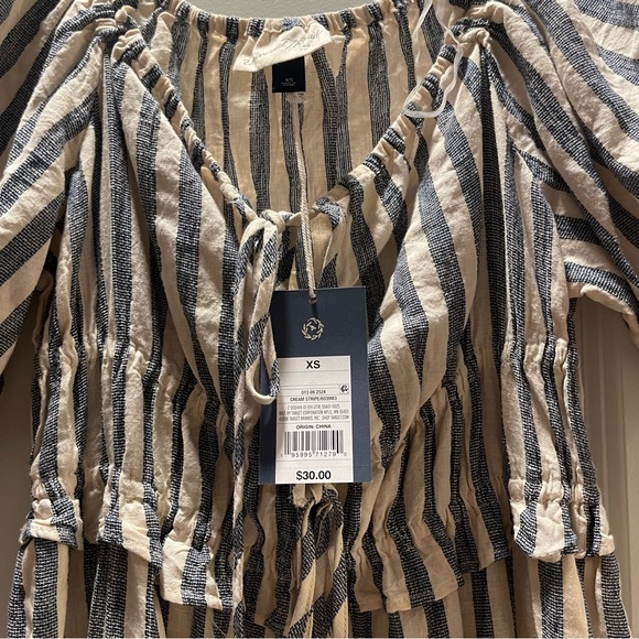 Universal Thread dress - Picture 3 of 3